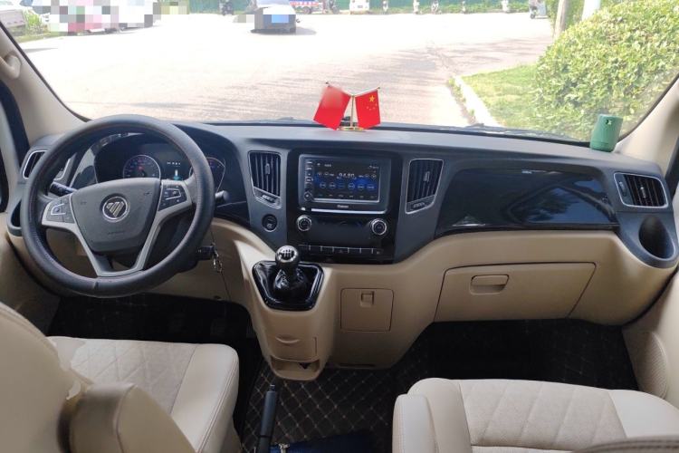 Used Foton Toano 2023 2.0T Manual Jixiang Long Wheelbase Mid-Top Rear Single Tire 7/9-Seater Center Console