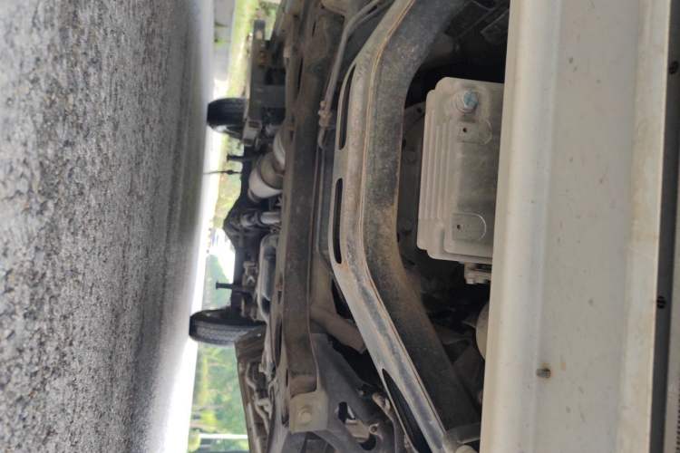 Used Foton Toano 2023 2.0T Manual Jixiang Long Wheelbase Mid-Top Rear Single Tire 7/9-Seater Chassis Front