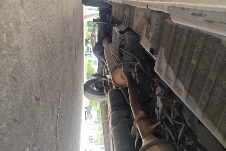 Used Foton Toano 2023 2.0T Automatic Jixiang Long-Wheelbase Mid-Height Rear Single Tire 7/9-Seater Chassis Front Right