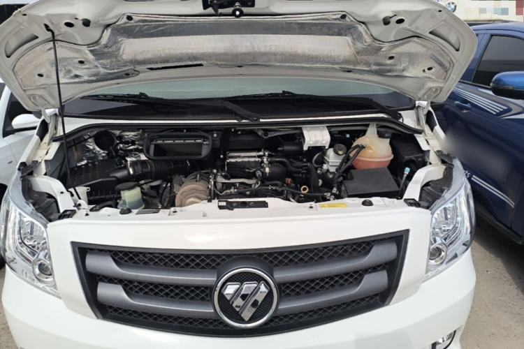 Used Foton Toano 2023 Joy Elephant Multi-Function 2.0T Manual Long-Wheelbase Mid-Roof Model with Single Rear Tire Available in 5/6/7/9-Seater Configurations Engine Bay