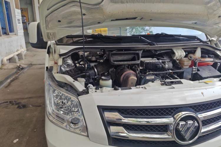 Used Foton Toano 2023 2.0T Automatic Jixiang Long-Wheelbase Mid-Height Rear Single Tire 7/9-Seater Engine Bay Right