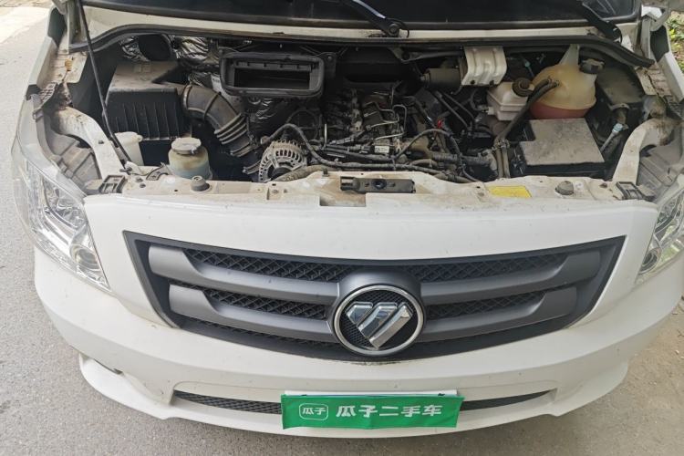 Used Foton Toano 2023 Cummins 2.8T Manual Jixiang Multi-Function Long-Wheelbase Mid-Roof Model with Rear Dual Tires Available in 7/9-Seater Configurations Engine Bay