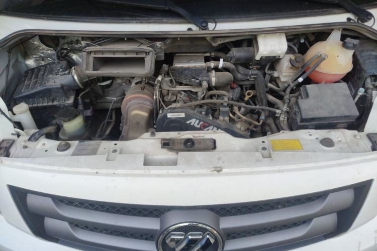 Used Foton Toano 2023 Joy Elephant Multi-Function 2.0T Manual Long-Wheelbase Mid-Roof Model with Single Rear Tire Available in 5/6/7/9-Seater Configurations Engine Bay