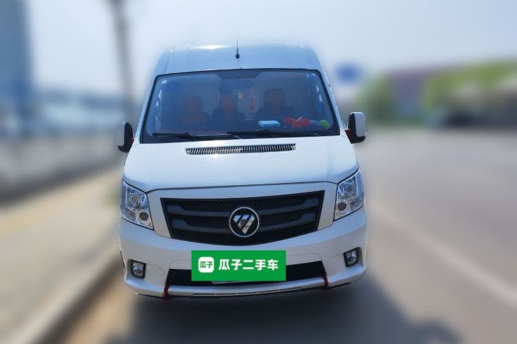 Used Foton Toano 2023 2.5T Manual Jixiang Van Extended Wheelbase Mid-Roof Design with Rear Dual Tires 3-Seater Front