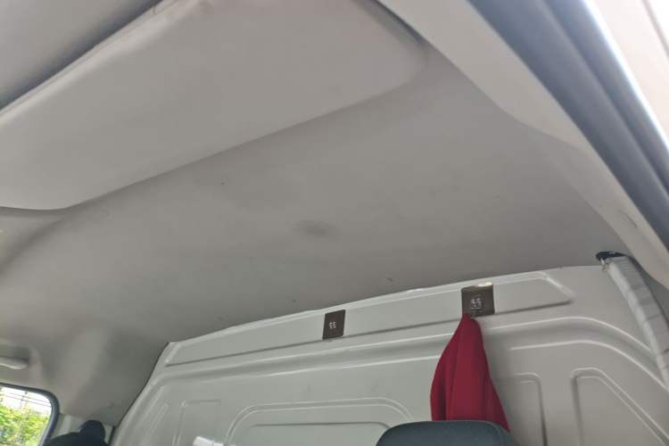 Used Foton Toano 2023 2.8T Manual Jixiang Van Extended Wheelbase Mid-Height Roof Rear Dual Tires 3-Seater Headliner