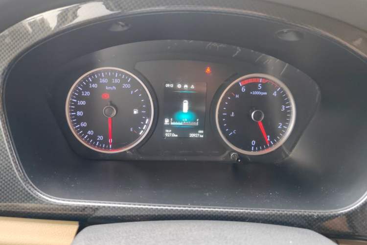 Used Foton Toano 2023 2.0T Manual Jixiang Long Wheelbase Mid-Top Rear Single Tire 7/9-Seater Instrument Cluster