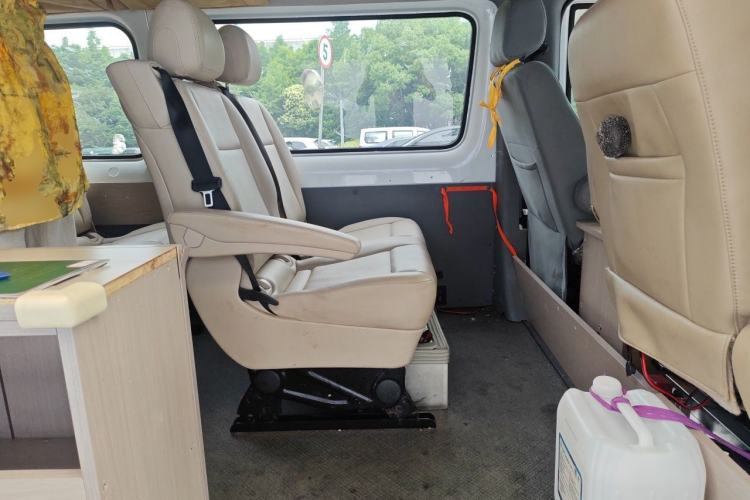 Used Foton Toano 2023 2.0T Automatic Jixiang Long-Wheelbase Mid-Height Rear Single Tire 7/9-Seater Left Rear Seat