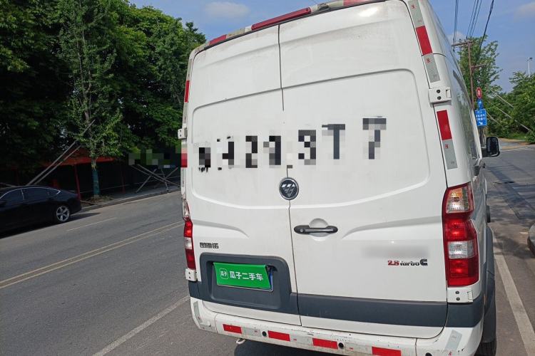 Used Foton Toano 2023 Cummins 2.8T Manual Jixiang Van Extended Wheelbase Mid-Roof Design Rear Dual Tires 3-Seater Configuration Rear