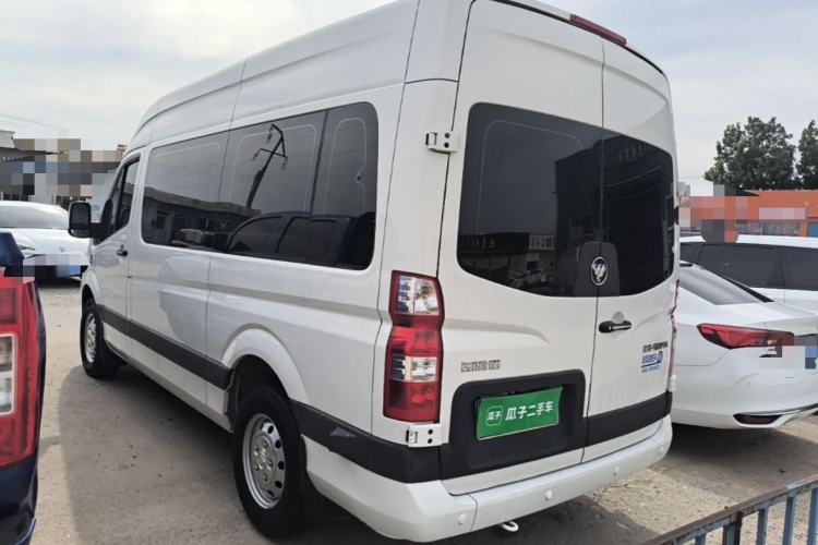 Used Foton Toano 2023 Joy Elephant Multi-Function 2.0T Manual Long-Wheelbase Mid-Roof Model with Single Rear Tire Available in 5/6/7/9-Seater Configurations Rear Left 45 Deg
