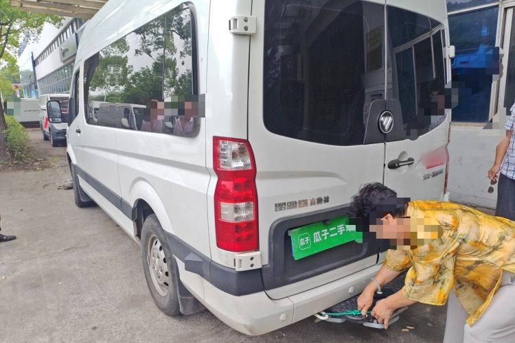 Used Foton Toano 2023 2.0T Automatic Jixiang Long-Wheelbase Mid-Height Rear Single Tire 7/9-Seater Rear Left 45 Deg