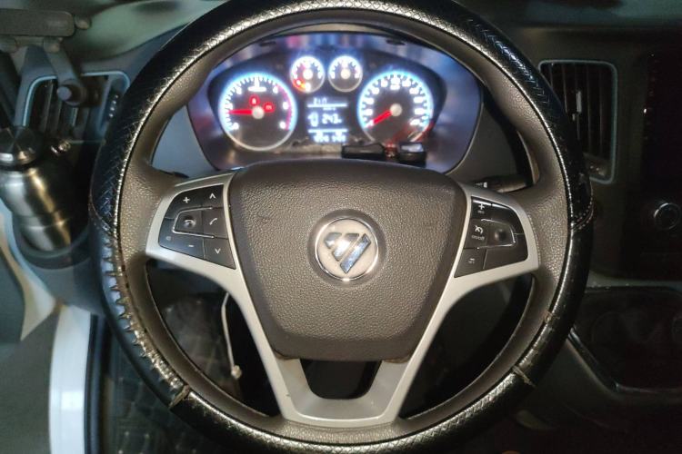 Used Foton Toano 2023 Urban Edition Van 2.0T Manual Short Wheelbase Mid-Height Roof Rear Single Tire 3-Seater Steering Wheel