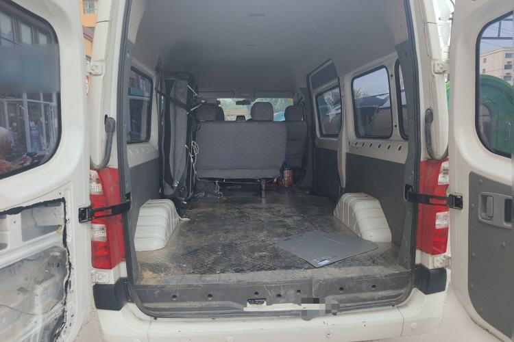 Used Foton Toano 2023 2.0T Automatic Jixiang Long-Wheelbase Mid-Height Rear Single Tire 7/9-Seater Trunk