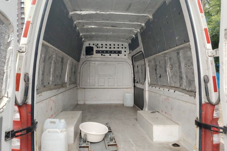 Used Foton Toano 2023 2.5T Manual Jixiang Van Extended Wheelbase Ultra-High Roof with Rear Dual Tires 3-Seater Trunk