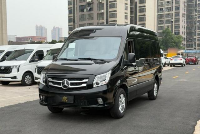 Used Foton Toano 2024 Joyear Multi-Function 2.0T Manual Long-Wheelbase Mid-Roof Model with Single Rear Tire Available in 5/6/7/9-Seater Configurations