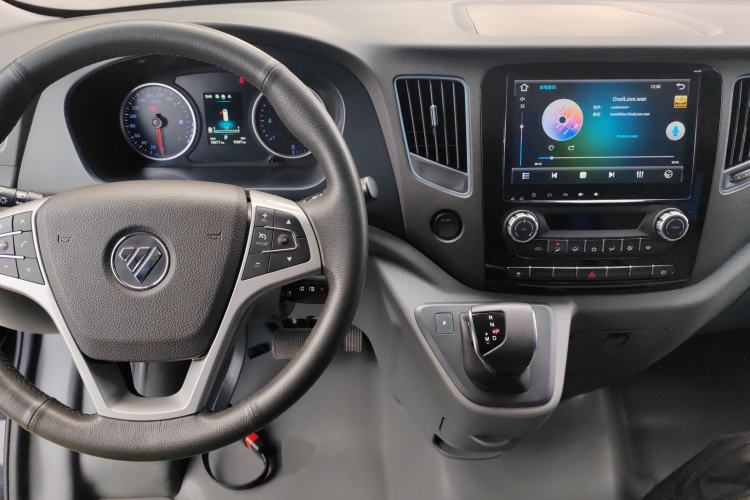Used Foton Toano 2024 Urban Edition Multi-Function 2.0T Automatic Short Wheelbase Low-Roof Single-Tire Rear 5-Seater Center Console