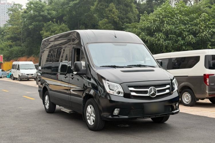 Used Foton Toano 2024 Joyear Multi-Function 2.0T Manual Long-Wheelbase Mid-Roof Model with Single Rear Tire Available in 5/6/7/9-Seater Configurations Exterior 2