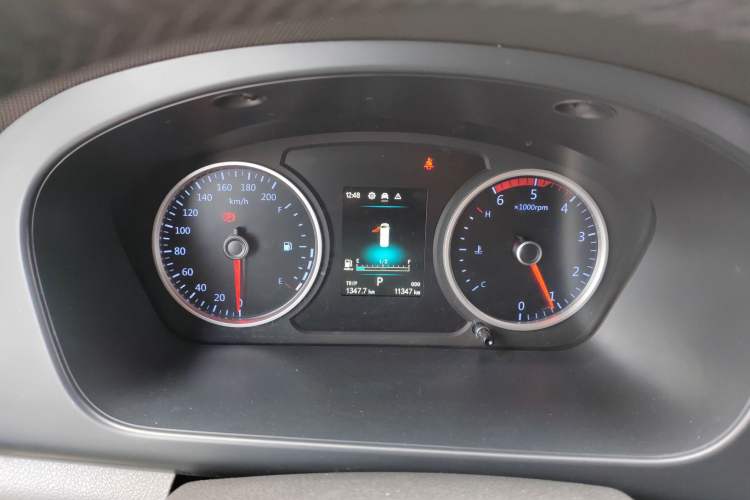 Used Foton Toano 2024 Urban Edition Multi-Function 2.0T Automatic Short Wheelbase Low-Roof Single-Tire Rear 5-Seater Instrument Cluster