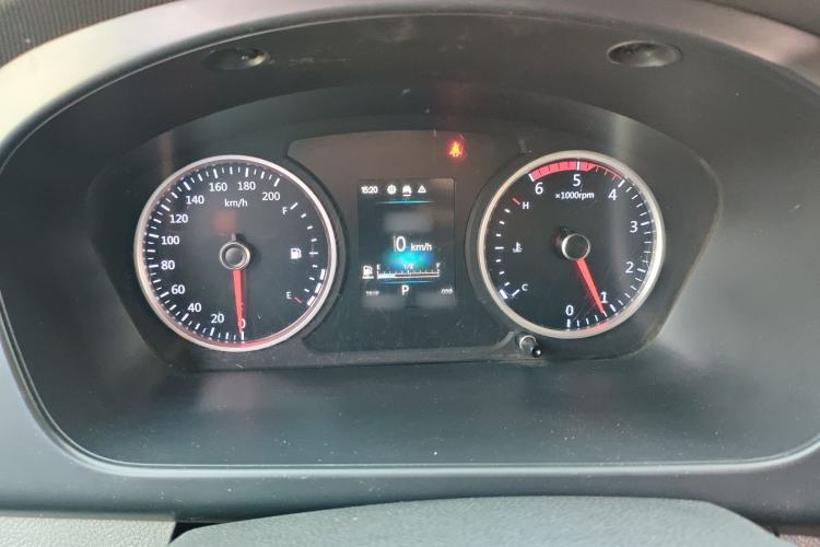 Used Foton Toano 2024 Joyear Multi-Function Cummins 2.8T Automatic Long Wheelbase Mid-Roof Design Rear Single Tire – Available in 5/6/7/9-Seater Configurations Instrument Cluster