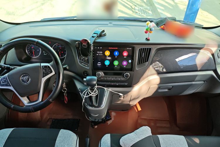 Used Foton Toano 2024 Joyear Multi-Function Cummins 2.8T Automatic Long Wheelbase Mid-Roof Design Rear Single Tire – Available in 5/6/7/9-Seater Configurations Interior 2