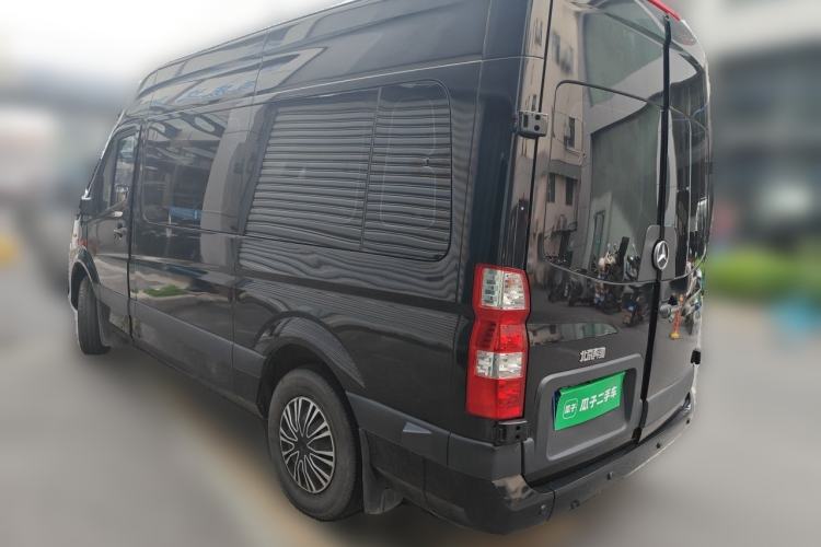 Used Foton Toano 2024 Geely Multi-Function 2.0T Automatic Long-Wheelbase Mid-Top Model with Rear Single Tire Available in 6/7/9-Seater Configurations Rear Left 45 Deg
