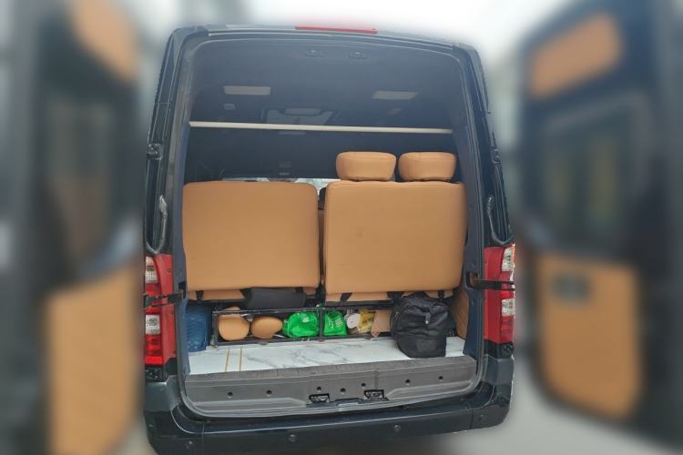 Used Foton Toano 2024 Geely Multi-Function 2.0T Automatic Long-Wheelbase Mid-Top Model with Rear Single Tire Available in 6/7/9-Seater Configurations Trunk