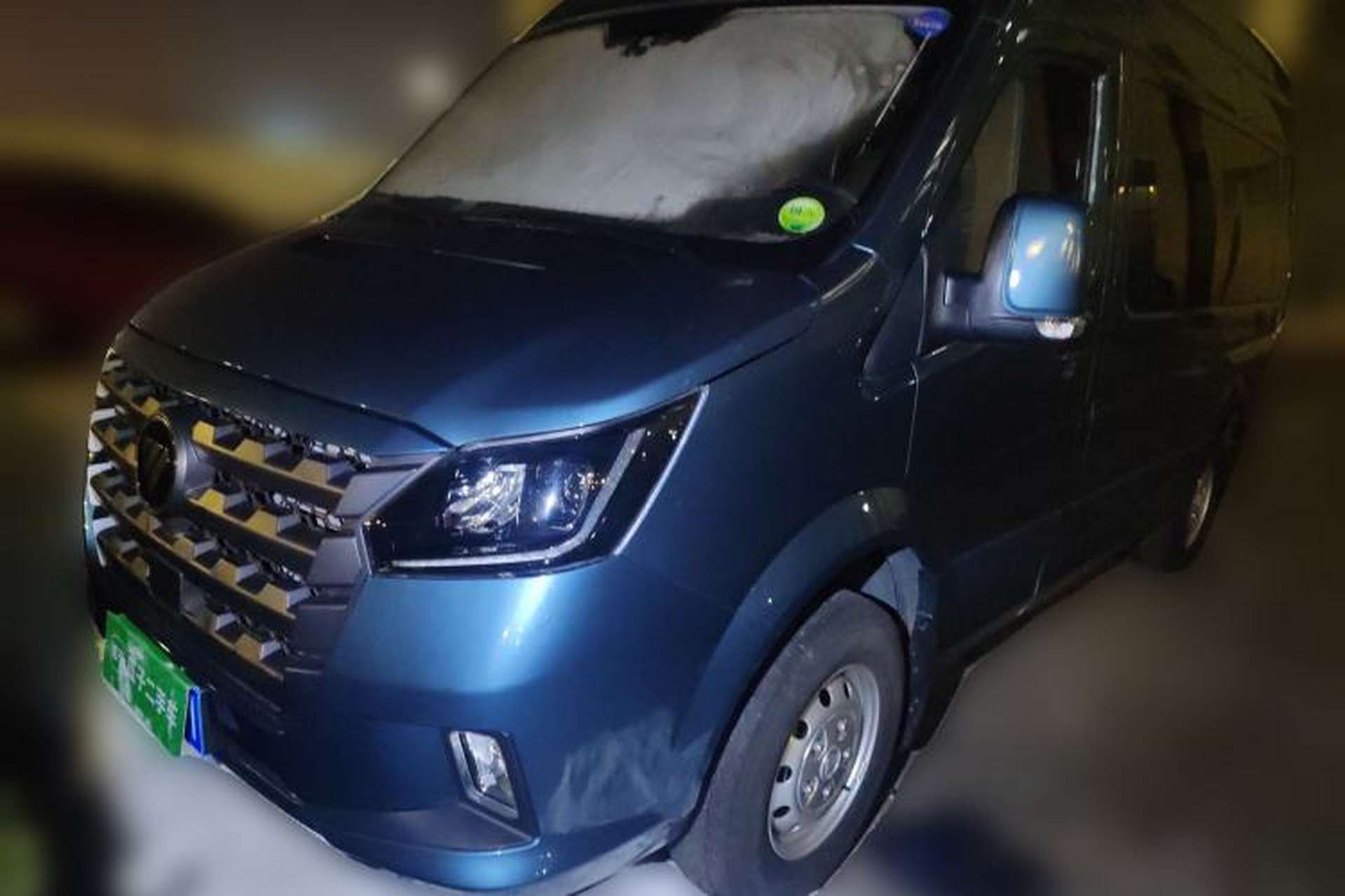 Used Foton Toano 2024 Tuyano Pro Multi-Function 2.0T Manual Rear-Drive Long Wheelbase Mid-Roof Design Single Rear Tire—Available in 5/6/7/9-Seater Configurations Front Left 45 Deg