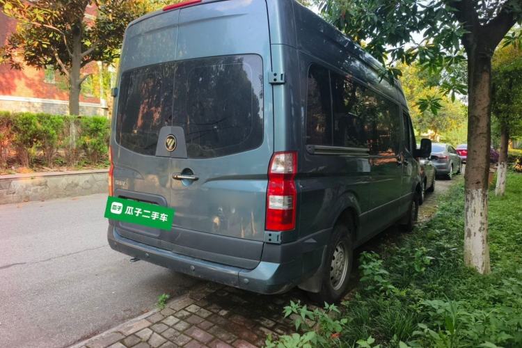 Used Foton Toano 2024 Tuyano Pro Multi-Function 2.0T Manual Front-Wheel Drive Long Wheelbase Mid-Roof Design with Single Rear Tire and 7 Seating Capacity Rear Right 45 Deg