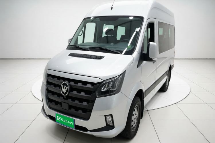 Foton Toano 2024 Tuyano Pro Multi-Function 2.0T Manual Rear-Drive Long Wheelbase Mid-Roof Design Single Rear Tire—Available in 5/6/7/9-Seater Configurations