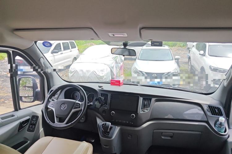 Used Foton Toano 2024 Geely Multi-Function 2.0T Automatic Long-Wheelbase Mid-Top Model with Rear Single Tire Available in 6/7/9-Seater Configurations Center Console