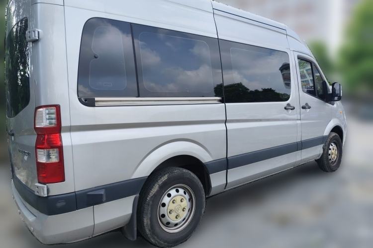 Used Foton Toano 2024 Geely Multi-Function 2.0T Automatic Long-Wheelbase Mid-Top Model with Rear Single Tire Available in 6/7/9-Seater Configurations Rear Right 45 Deg