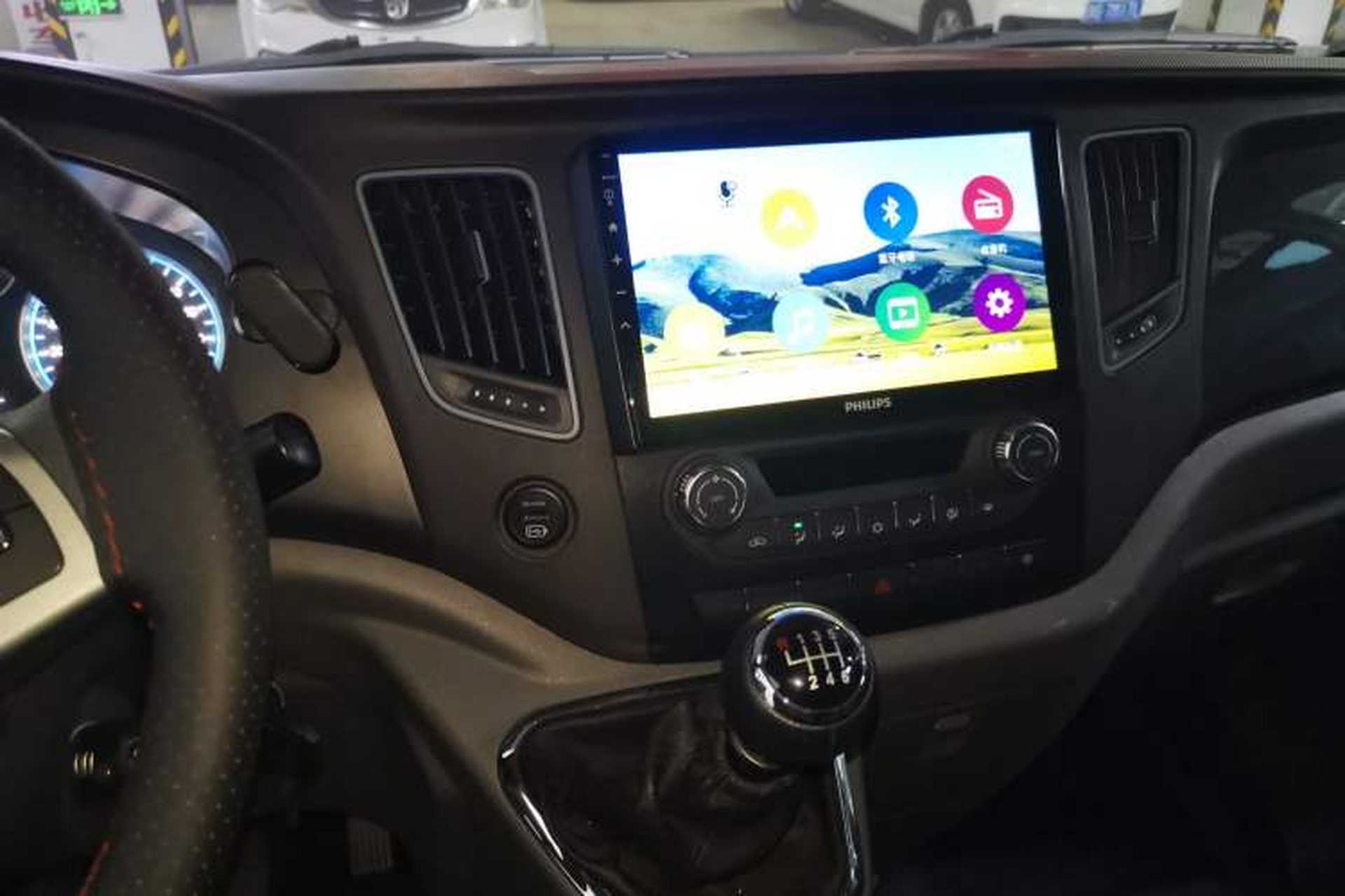 Used Foton Toano 2024 Joyear Multi-Function 2.0T Manual Long-Wheelbase Mid-Roof Model with Single Rear Tire Available in 5/6/7/9-Seater Configurations Audio And AC Panel