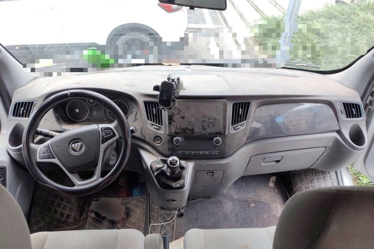 Used Foton Toano 2024 Joyear Multi-Function Cummins 2.8T Manual Long Wheelbase Mid-Roof with Rear Dual Tires 7-Seater Center Console