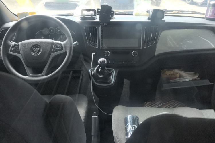 Used Foton Toano 2024 Geely Xianghuo 2.5T Manual Long Wheelbase Ultra-High Roof with Rear Dual Tires 3-Seater Center Console