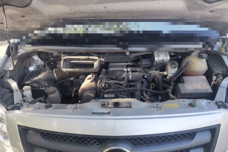 Used Foton Toano 2024 Joyear Multi-Function 2.0T Manual Long-Wheelbase Mid-Roof Model with Single Rear Tire Available in 5/6/7/9-Seater Configurations Engine Bay