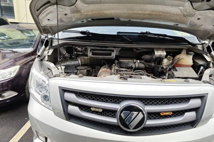 Used Foton Toano 2024 Joyear Multi-Function 2.0T Manual Long-Wheelbase Mid-Roof Model with Single Rear Tire Available in 5/6/7/9-Seater Configurations Engine Bay Right