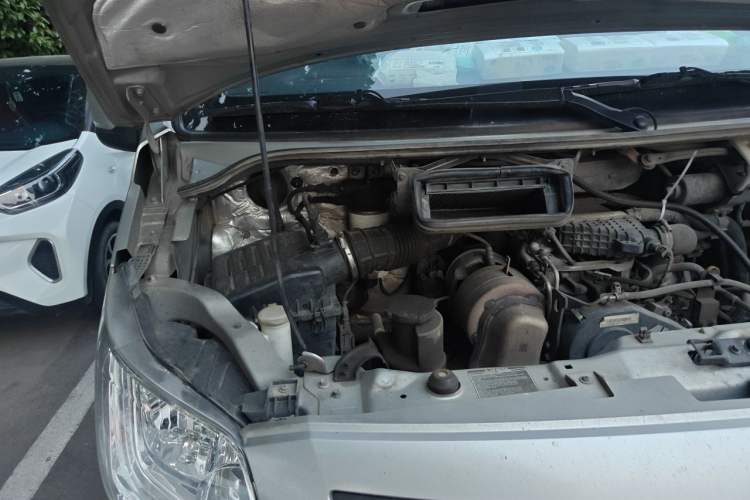 Used Foton Toano  Engine Bay Right
