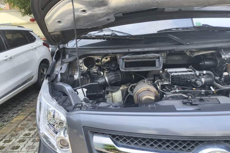 Used Foton Toano  Engine Bay Right