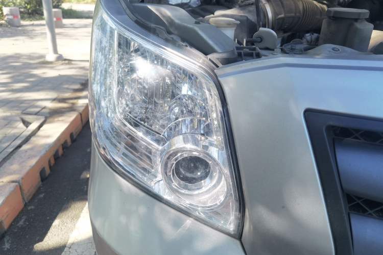 Used Foton Toano 2024 Joyear Multi-Function 2.0T Manual Long-Wheelbase Mid-Roof Model with Single Rear Tire Available in 5/6/7/9-Seater Configurations Exterior 2