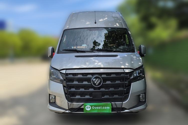 Used Foton Toano 2024 Joy Elephant Multi-Function Model Cummins 2.8T Manual Transmission Extended Wheelbase High Roof and Dual Rear Tires—7-Seater Front