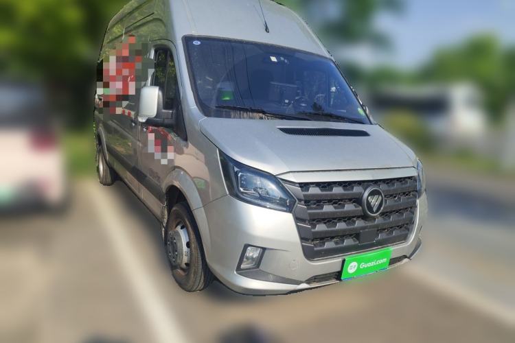 Used Foton Toano 2024 Geely Xianghuo 2.5T Manual Long Wheelbase Ultra-High Roof with Rear Dual Tires 3-Seater Front Right 45 Deg