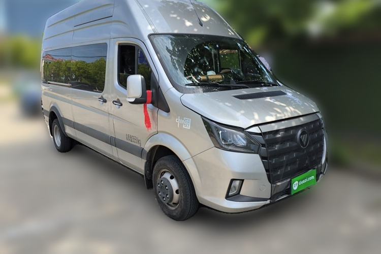 Used Foton Toano 2024 Joy Elephant Multi-Function Model Cummins 2.8T Manual Transmission Extended Wheelbase High Roof and Dual Rear Tires—7-Seater Front Right 45 Deg