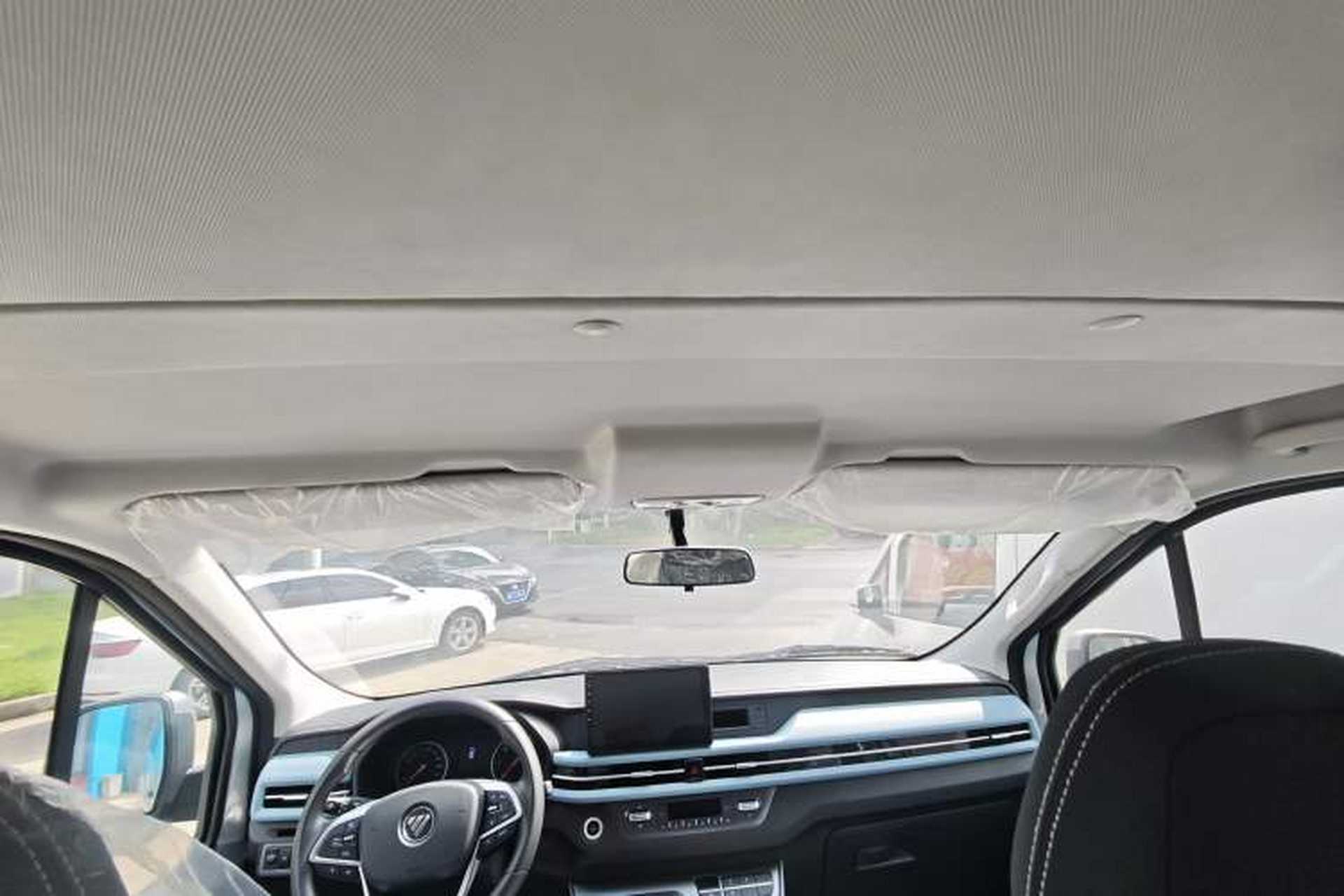 Used Foton Toano 2024 Urban Edition Multi-Function 2.0T Automatic Short Wheelbase Mid-Roof Design Rear Single Tire – Available in 5/6/9-Seater Configurations Headliner