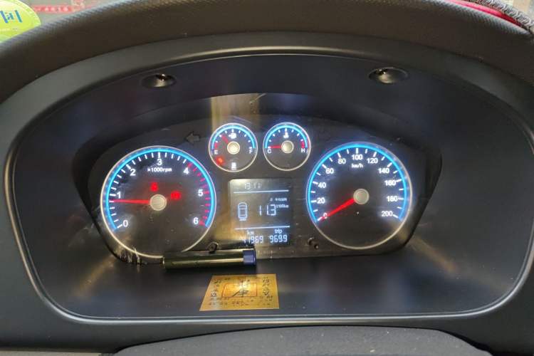 Used Foton Toano 2024 Tuyano Pro Van 2.0T Manual Rear-Wheel Drive Extended Wheelbase Mid-Roof Configuration Single Rear Tire 3-Seater Instrument Cluster