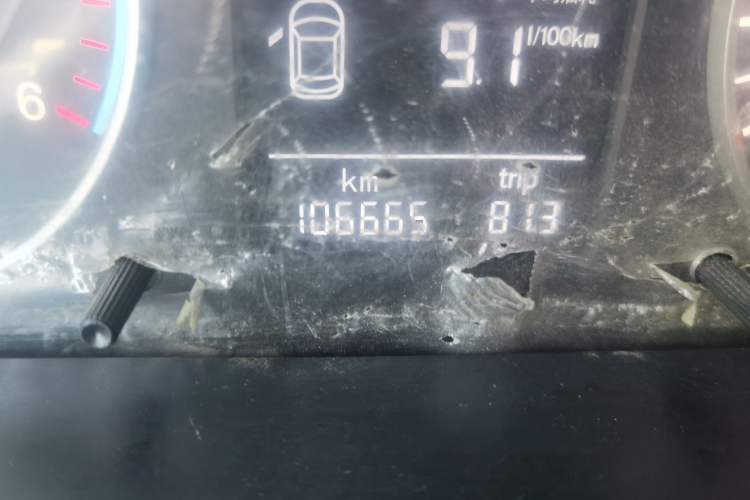 Used Foton Toano 2024 Joyear Multi-Function 2.0T Manual Long-Wheelbase Mid-Roof Model with Single Rear Tire Available in 5/6/7/9-Seater Configurations Odometer Close Up