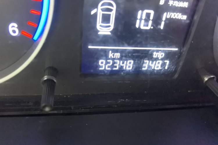 Used Foton Toano 2024 Geely Xianghuo 2.5T Manual Long Wheelbase Ultra-High Roof with Rear Dual Tires 3-Seater Odometer Close Up