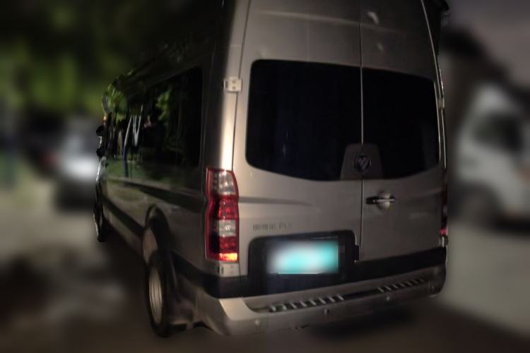 Used Foton Toano 2024 Tuyano Pro Multi-Function Vehicle Cummins 2.8T Manual Transmission Rear-Wheel Drive Long Wheelbase Mid-Height Roof with Dual Rear Tires—Available in 5/6/7/9-Seater Configurations Rear Left 45 Deg