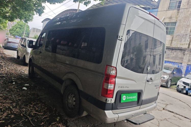 Used Foton Toano 2024 Tuyano Pro Multi-Function Model Cummins 2.8T Manual Transmission Rear-Wheel Drive Long Wheelbase Mid-Roof Configuration with Single Rear Tire—Available in 6- 7- or 9-Seater Versions Rear Left 45 Deg