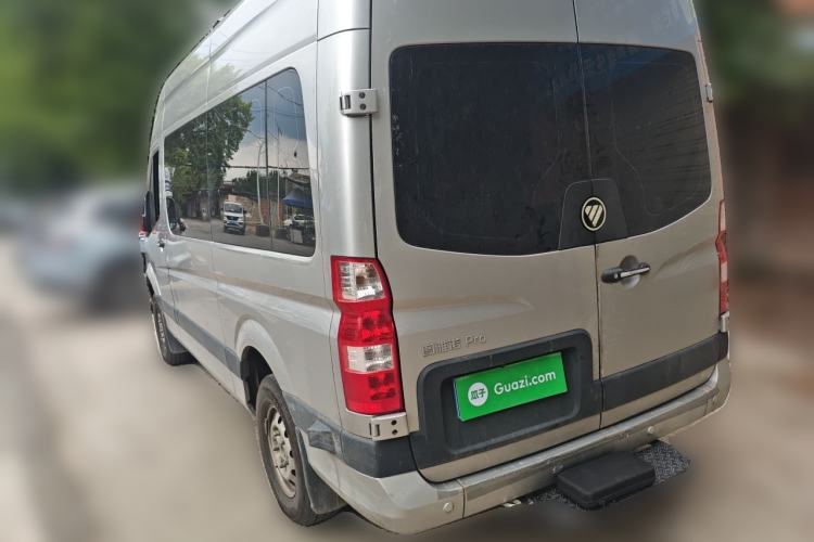 Used Foton Toano 2024 Tuyano Pro Multi-Function 2.0T Manual Front-Wheel Drive Long Wheelbase Mid-Roof Design with Single Rear Tire and 7 Seating Capacity Rear Left 45 Deg