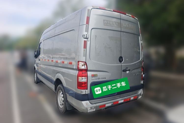Used Foton Toano 2024 Geely Xing Multi-Function 2.0T Automatic Long Wheelbase Mid-Roof Design with Single Rear Tire and 3 Seating Capacity Rear Left 45 Deg