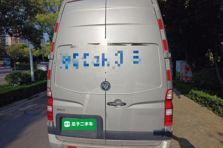 Used Foton Toano 2024 Geely Xianghuo 2.5T Manual Long Wheelbase Ultra-High Roof with Rear Dual Tires 3-Seater Rear